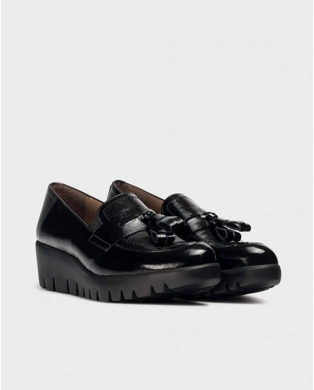 NEW WONDERS women's fly 42 wedge loafer in black